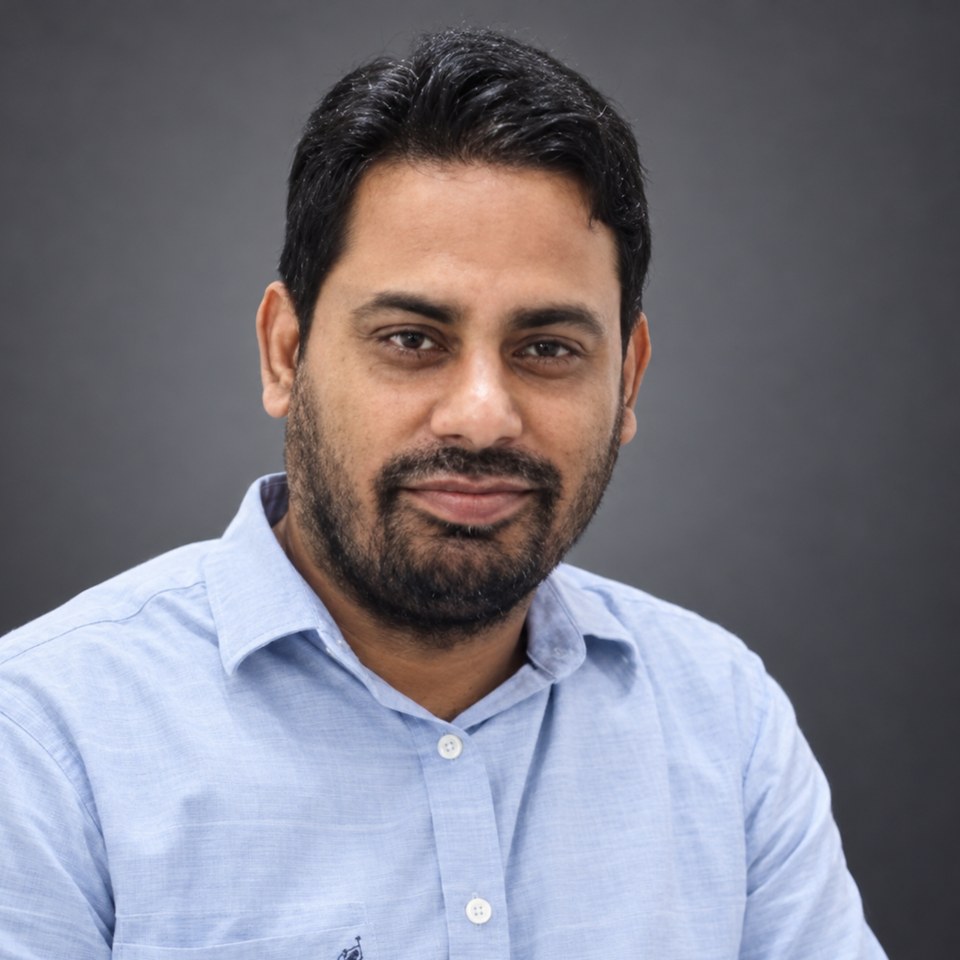 Dr. Navneet Kumar